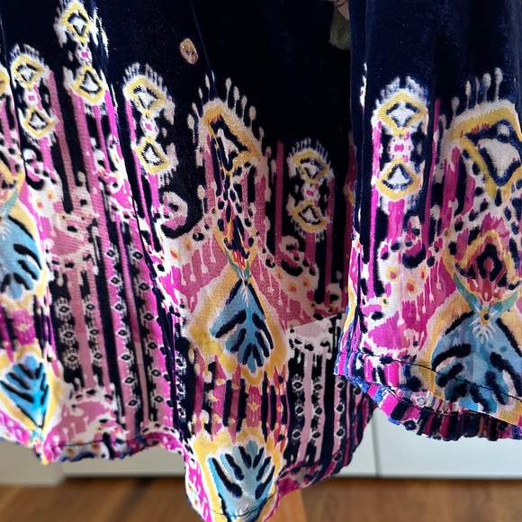 Johnny Was Summer Melina Velvet Burnout Tunic Hoodie - Picture 8 of 13